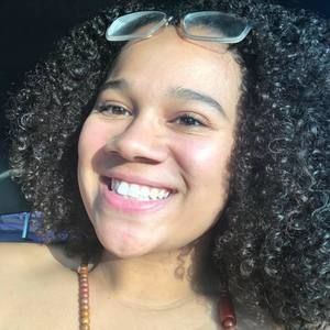 Meet your Posher, Joelle